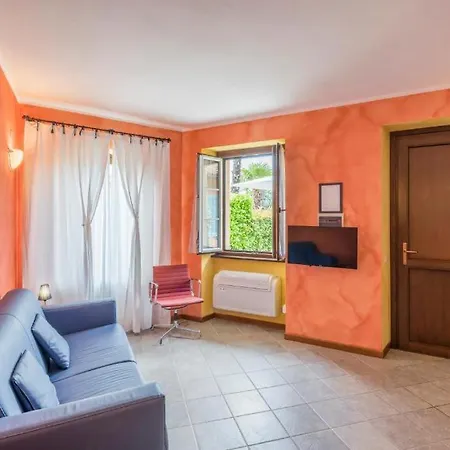Edy Hotel 3*